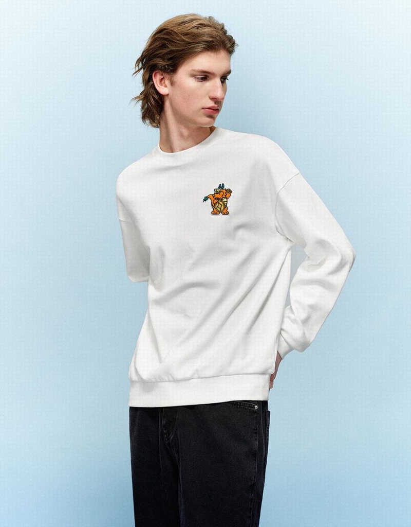 Urban Revivo Cartoon Embossed Crew Neck Erkek Tişörtü Beyaz | CUE5513AR